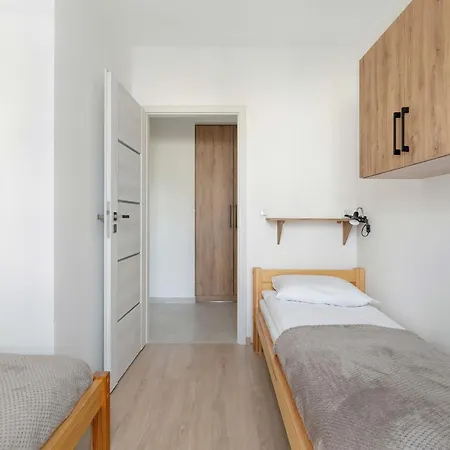 דירה Przestronny W Poznaniu Z Trzema Sypialniami 2 Miejsca Postojowe By Renters פוזנן