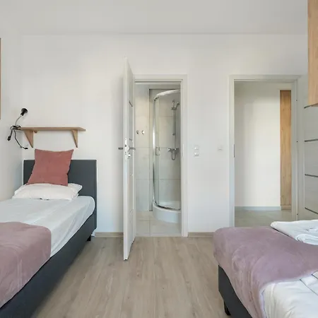 דירה Przestronny W Poznaniu Z Trzema Sypialniami 2 Miejsca Postojowe By Renters פוזנן