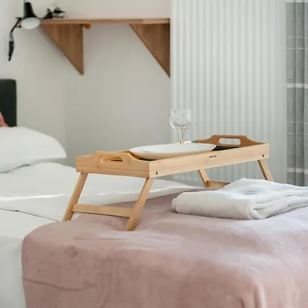 Przestronny W Poznaniu Z Trzema Sypialniami 2 Miejsca Postojowe By Renters דירה